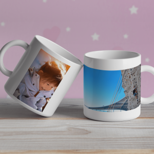 design din egen kopp. to kopper med fotografi på. Et av en liten jente, og ett av en bro og klatrevegg